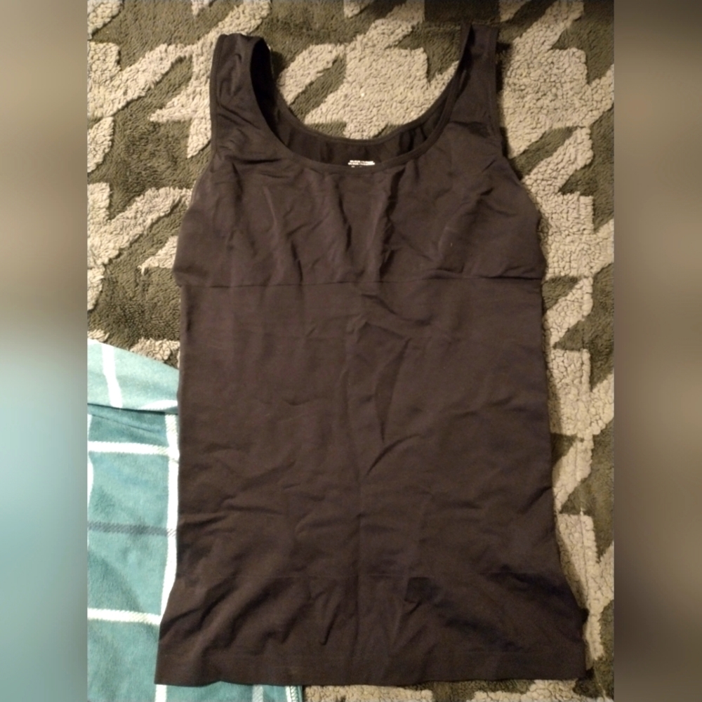 Shaping tank